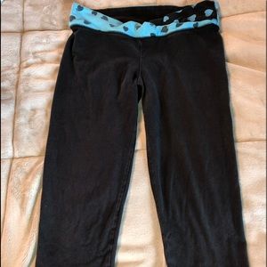 Pink Victory’s Secret Capri length black leggings